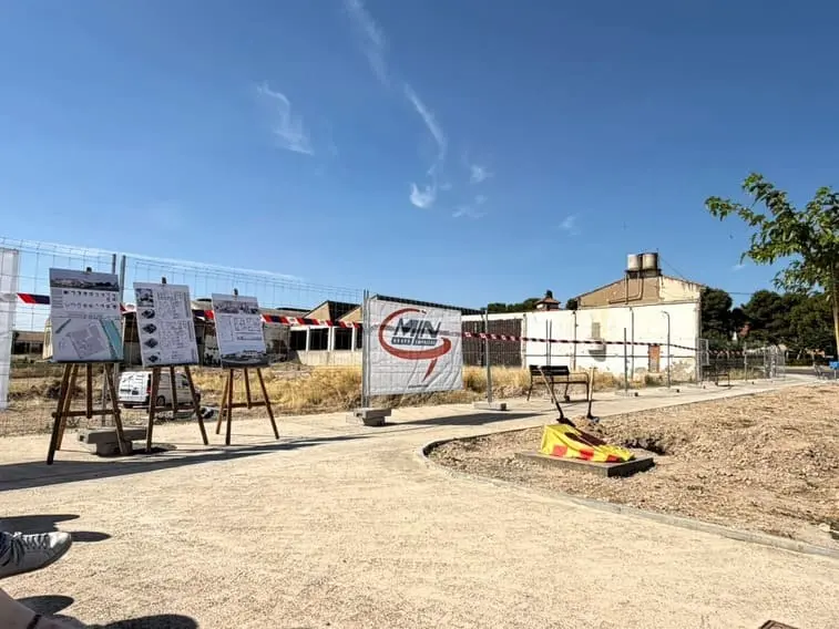 Acto de colocación de la primera piedra de la Residencia de Mayores de Gallur.